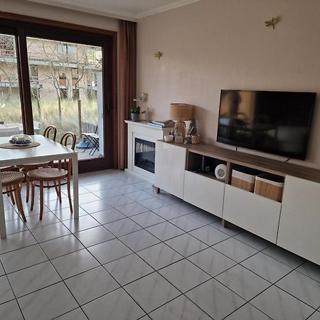 4-Persoons Appartement Met Een Mooi Uitzicht De Panne Esterno foto