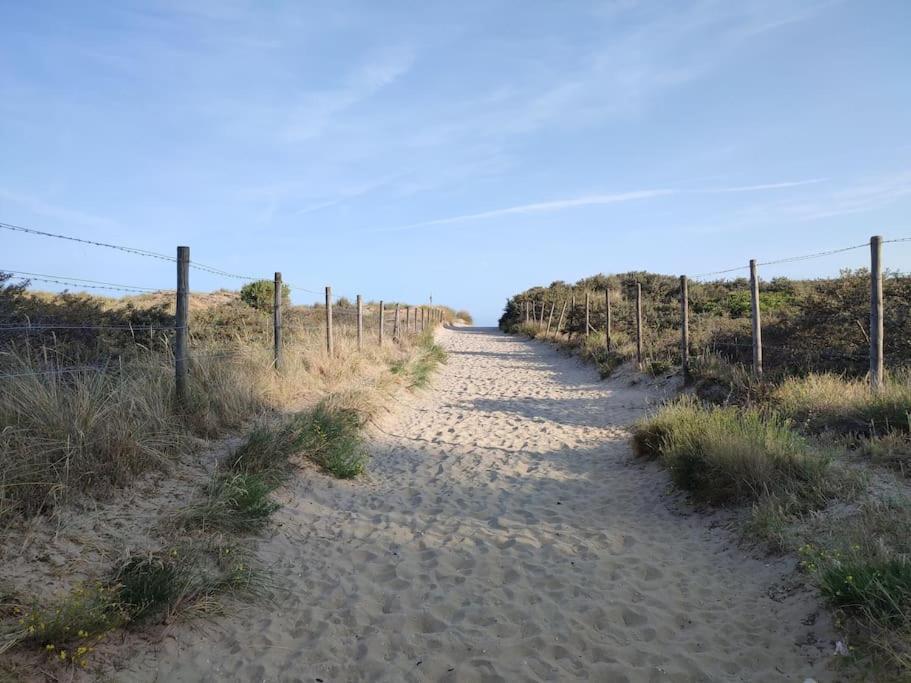 4-Persoons Appartement Met Een Mooi Uitzicht De Panne Esterno foto