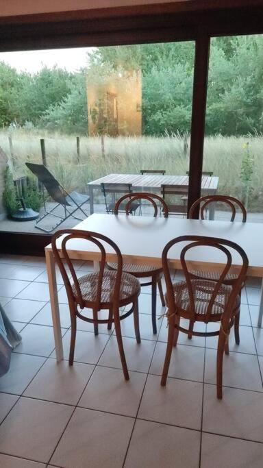 4-Persoons Appartement Met Een Mooi Uitzicht De Panne Esterno foto